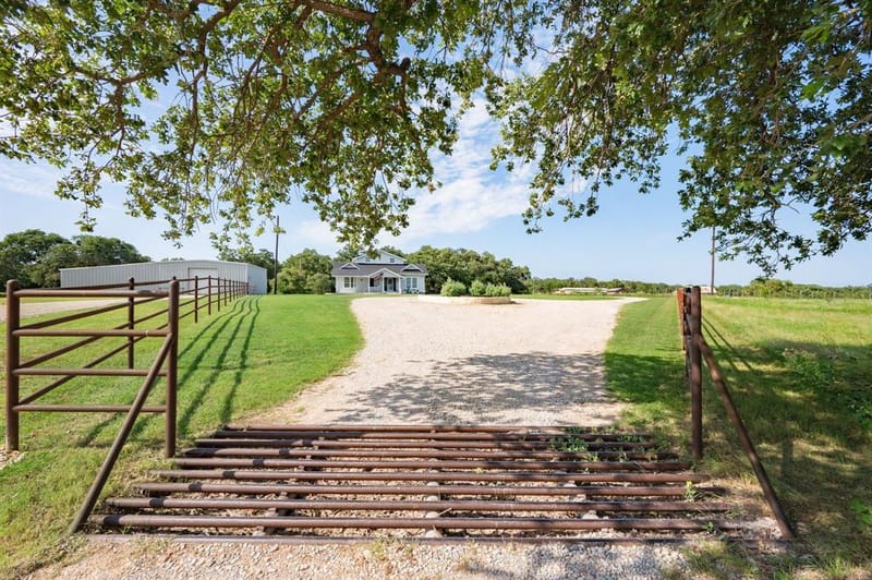 923 Natty Flat Road, Lipan TX 76462 - Photo 35
