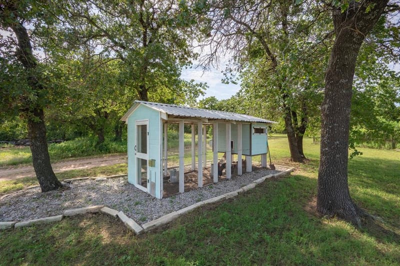 923 Natty Flat Road, Lipan TX 76462 - Photo 8