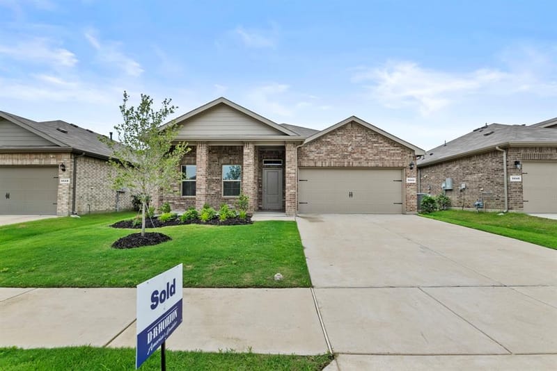 9644 Brickridge Lane, Fort Worth TX 76036 - Photo 2