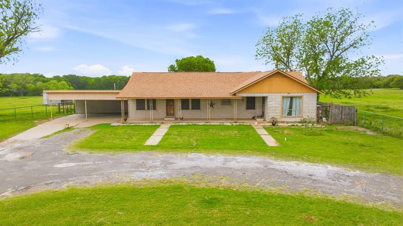 7450 E Highway 6 # 3, De Leon TX 76444