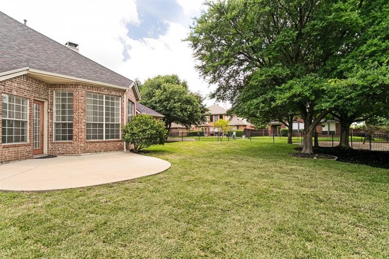 9499 Blackthorn Trail, Frisco TX 75033 - Photo 37