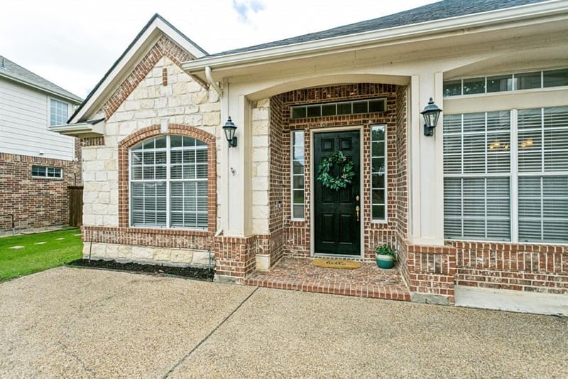 9499 Blackthorn Trail, Frisco TX 75033 - Photo 4