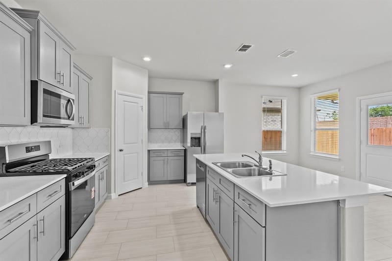 4372 Mill Stream Lane, Fort Worth TX 76036 - Photo 12