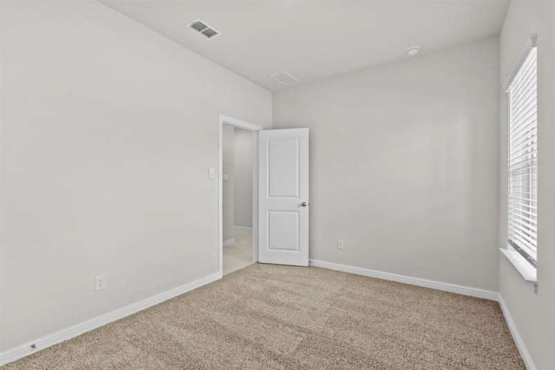4372 Mill Stream Lane, Fort Worth TX 76036 - Photo 5