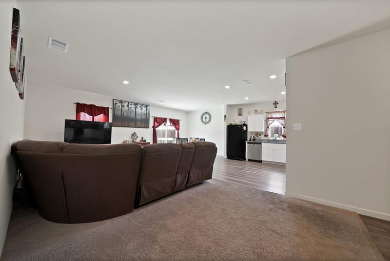 19 Cherryridge Drive, Edgecliff Village TX 76134 - Photo 8