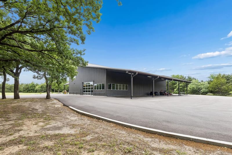 1306 Morrow Road, Valley View TX 76272 - Photo 36