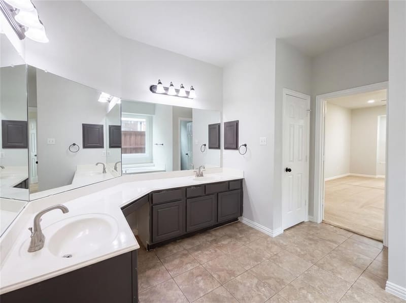 4536 Risinghill Drive, Plano TX 75024 - Photo 13