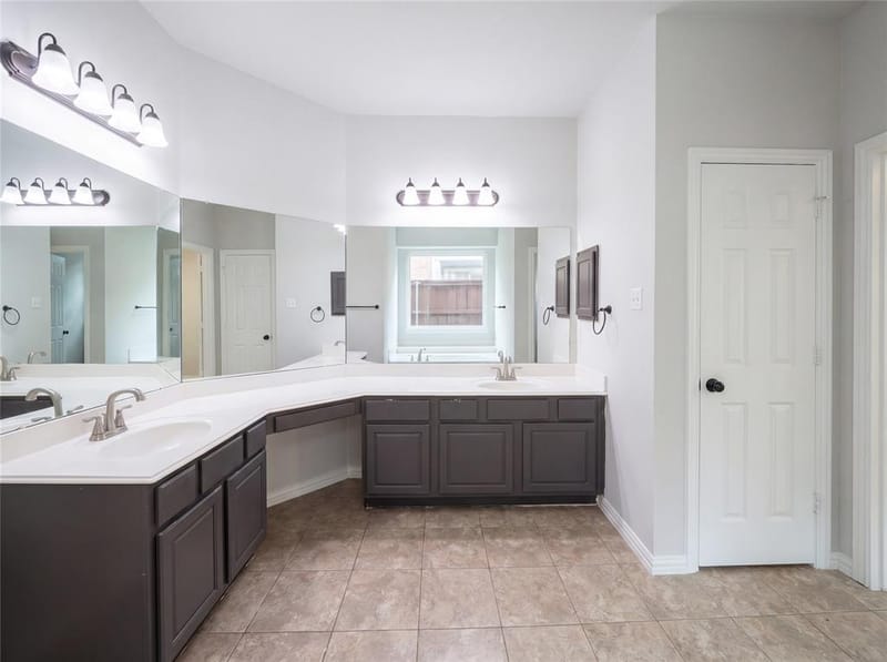 4536 Risinghill Drive, Plano TX 75024 - Photo 14