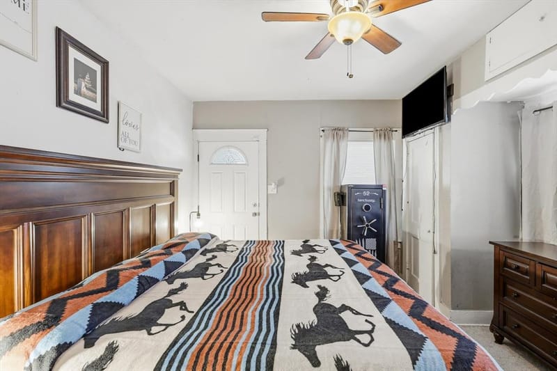 2518 Gladstone Drive, Dallas TX 75211 - Photo 30