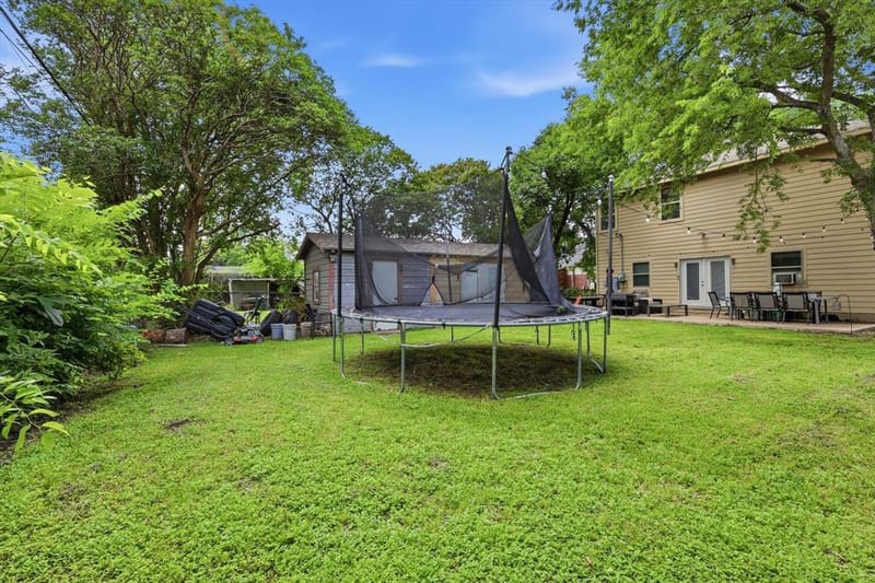 2518 Gladstone Drive, Dallas TX 75211 - Photo 34