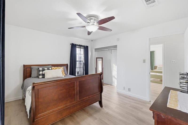 612 N 10th Street, Sanger TX 76266 - Photo 25