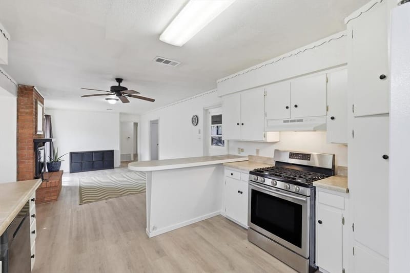 612 N 10th Street, Sanger TX 76266 - Photo 21