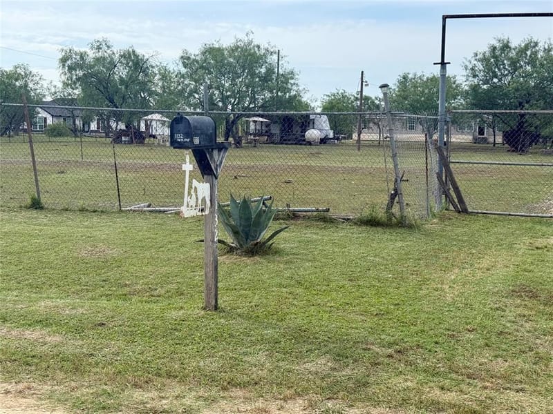 1132 SW County Road 2348, Richland TX 76681 - Photo 2