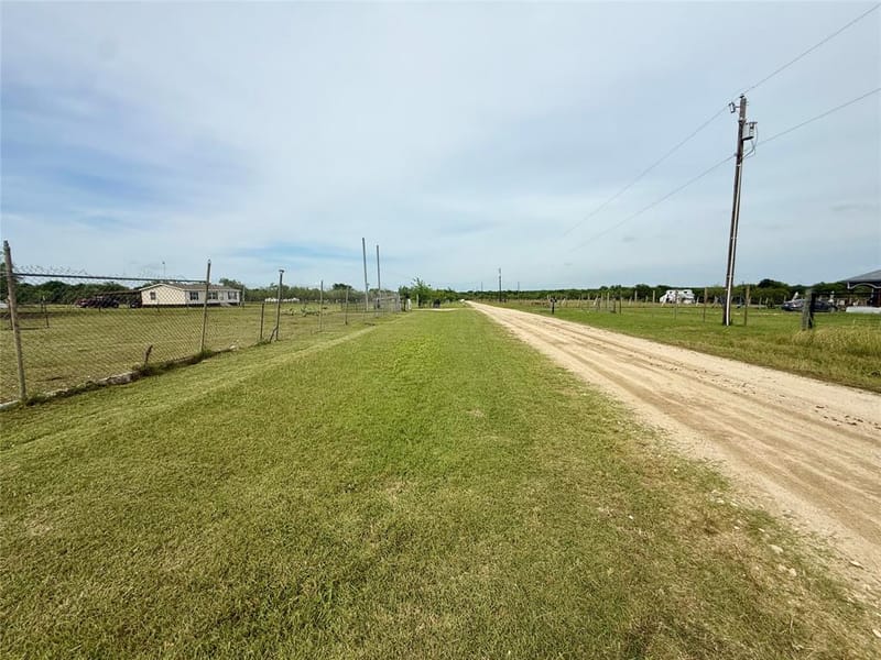 1132 SW County Road 2348, Richland TX 76681 - Photo 6