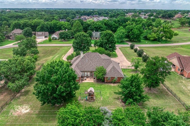 294 Preakness Place Road, Van Alstyne TX 75495 - Photo 2