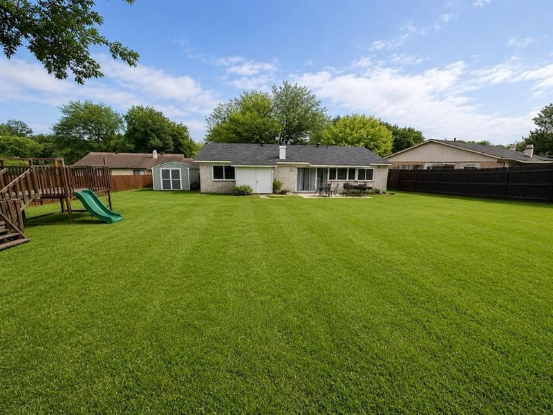 527 Shelly Court, Duncanville TX 75137 - Photo 18