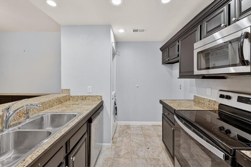 8601 Park Lane # 721, Dallas TX 75231 - Photo 10