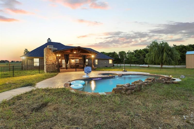 460 County Road 4421, Trenton TX 75490 - Photo 6