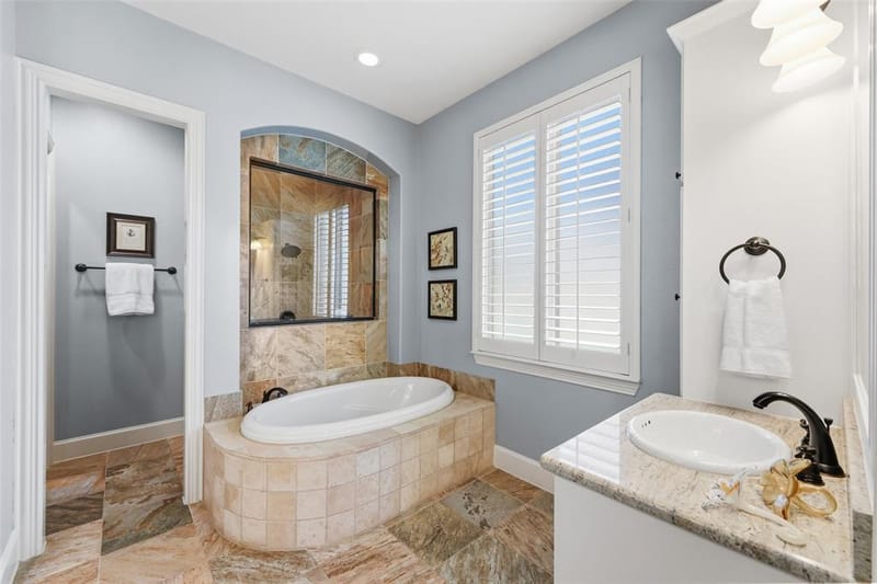 8747 Kelvington Drive, Frisco TX 75035 - Photo 16