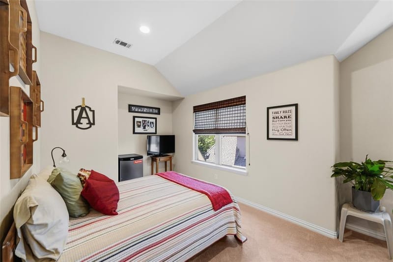 8747 Kelvington Drive, Frisco TX 75035 - Photo 22