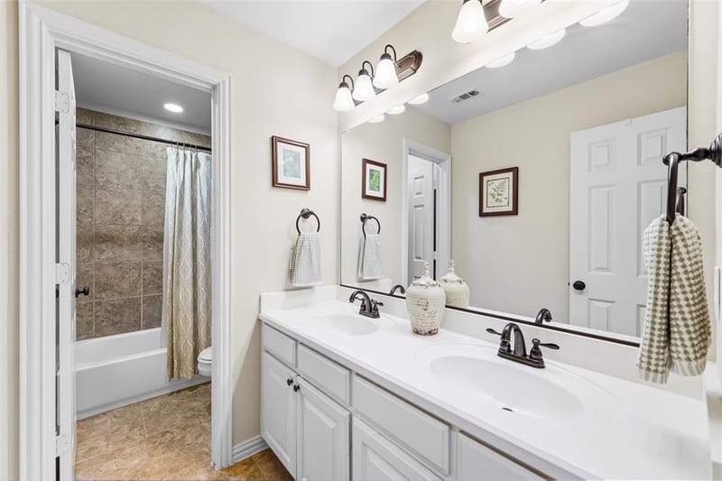 8747 Kelvington Drive, Frisco TX 75035 - Photo 25
