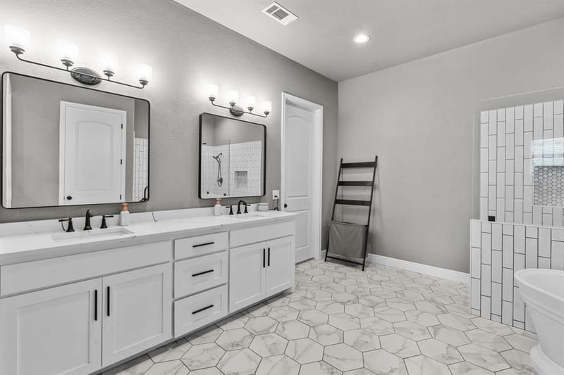7348 Brady Oaks Drive, Fort Worth TX 76135 - Photo 25