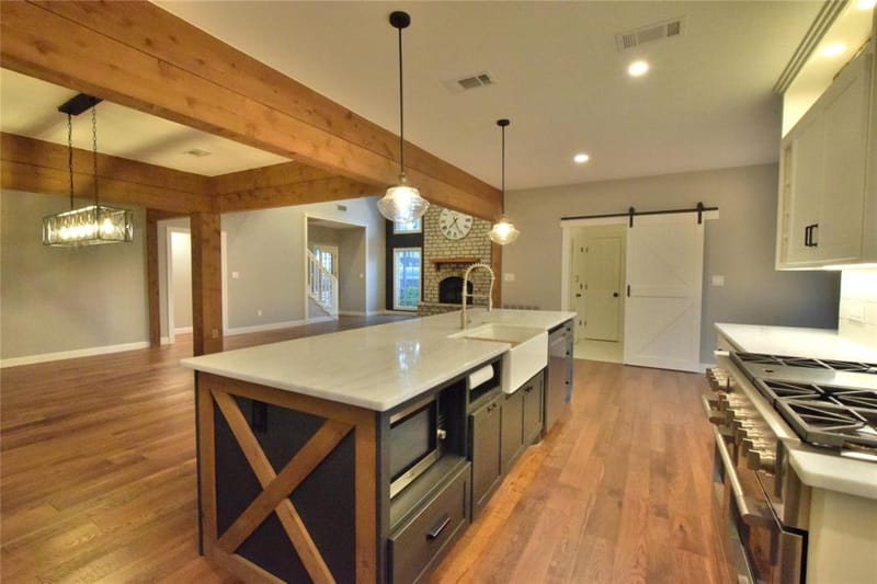 6405 Secretariat Court, Granbury TX 76049 - Photo 8
