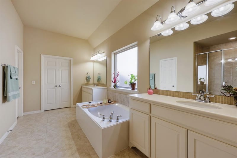 10096 Drawbridge Drive, Frisco TX 75035 - Photo 21