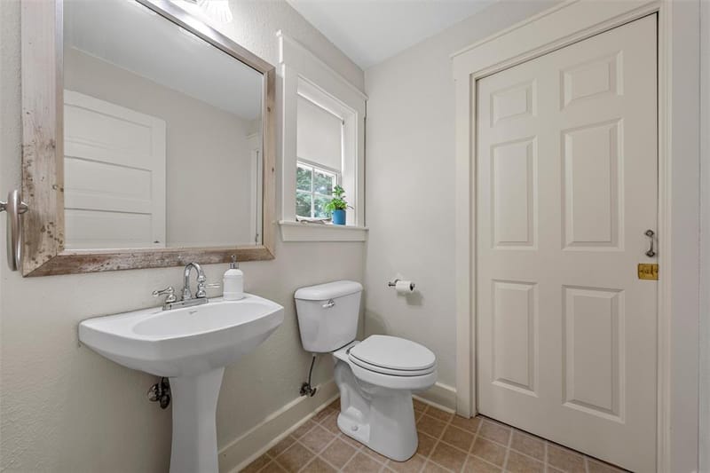 934 N 19th Street, Waco TX 76707 - Photo 11