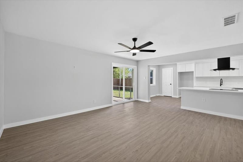901 Huntington Drive, Lewisville TX 75067 - Photo 9