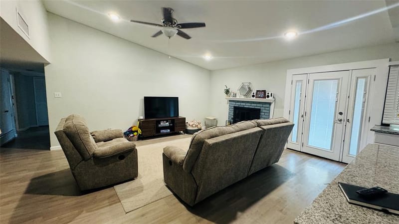 1517 west spring creek Parkway, Plano TX 75023 - Photo 7
