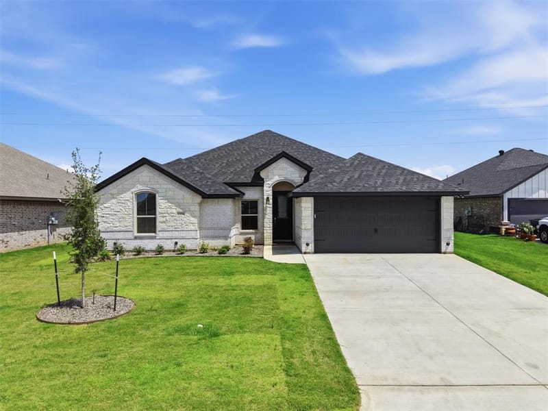 1354 Oleander Drive, Tolar TX 76476 - Photo 2