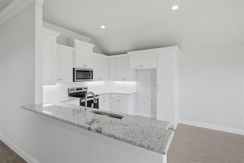 1354 Oleander Drive, Tolar TX 76476 - Photo 9
