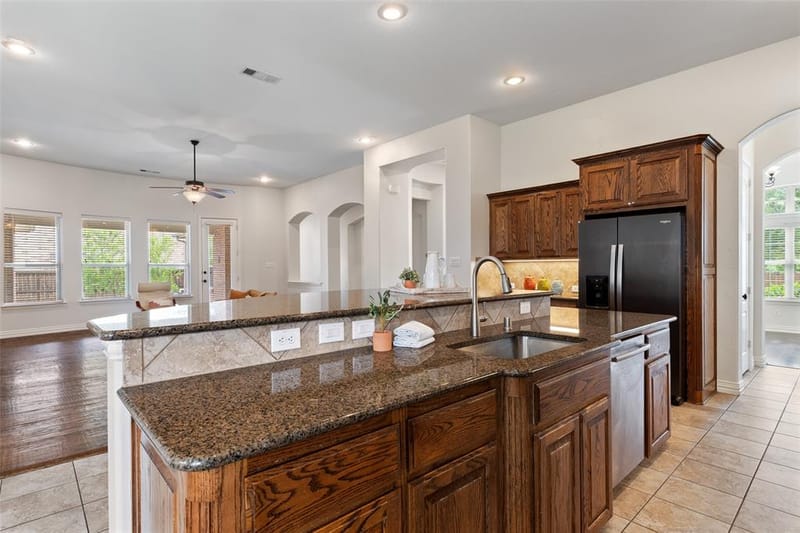 285 Talbot Lane, Sunnyvale TX 75182 - Photo 12