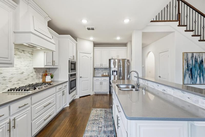 700 Sahallee Drive, Frisco TX 75033 - Photo 9