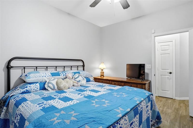 102 Manders Court, Runaway Bay TX 76426 - Photo 27