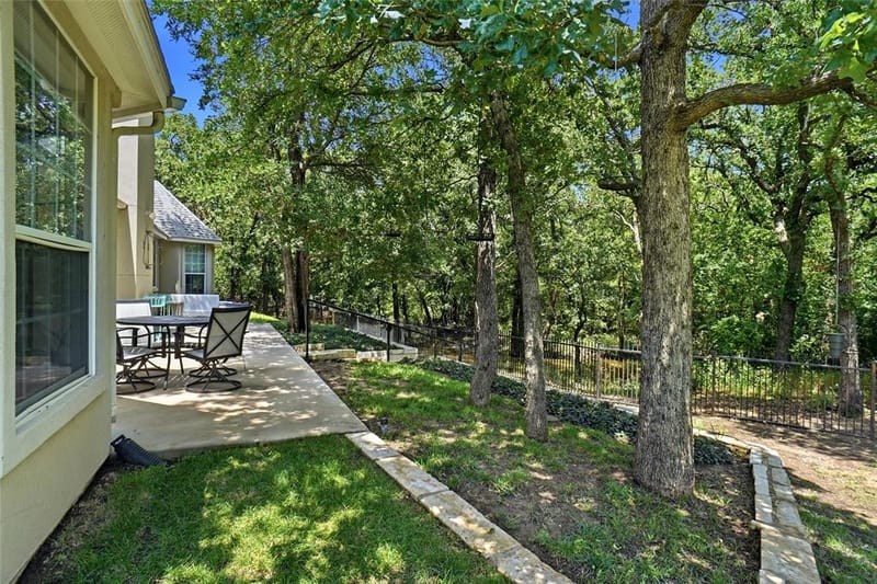 102 Manders Court, Runaway Bay TX 76426 - Photo 31