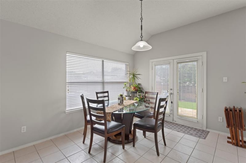 5025 Vineyard Lane, McKinney TX 75070 - Photo 16