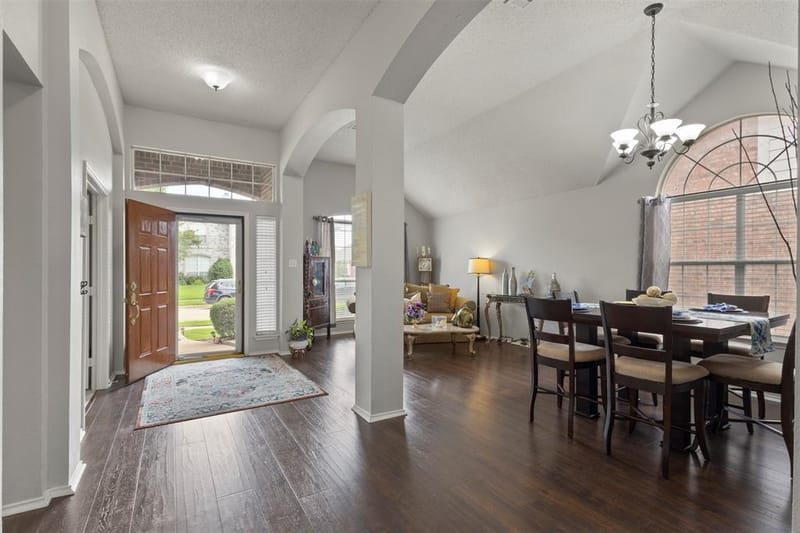 5025 Vineyard Lane, McKinney TX 75070 - Photo 4