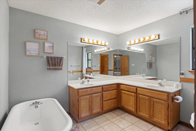 1170 Diamond Oaks Road, Stephenville TX 76401 - Photo 15