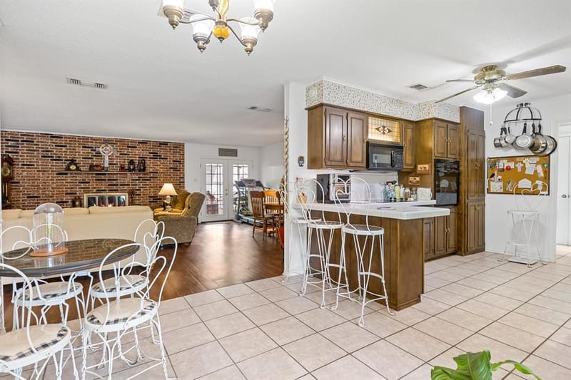1002 S Lide Avenue, Mount Pleasant TX 75455 - Photo 13