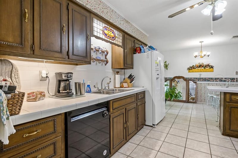 1002 S Lide Avenue, Mount Pleasant TX 75455 - Photo 19