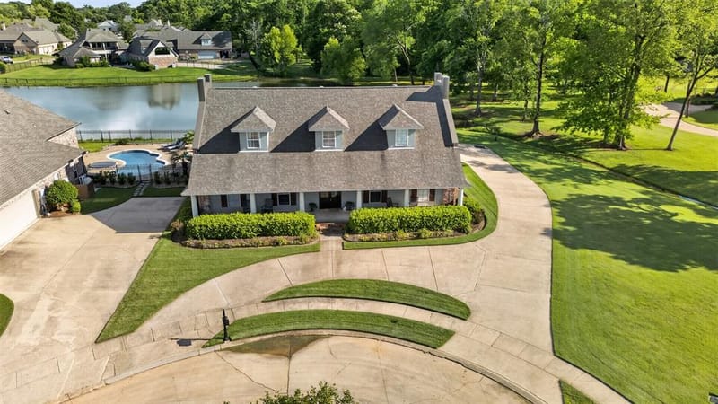 2481 Churchill Drive, Bossier City LA 71111 - Photo 2
