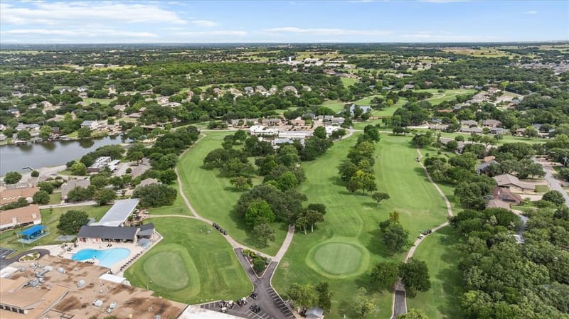 4407 Overlook Court, Granbury TX 76049 - Photo 36