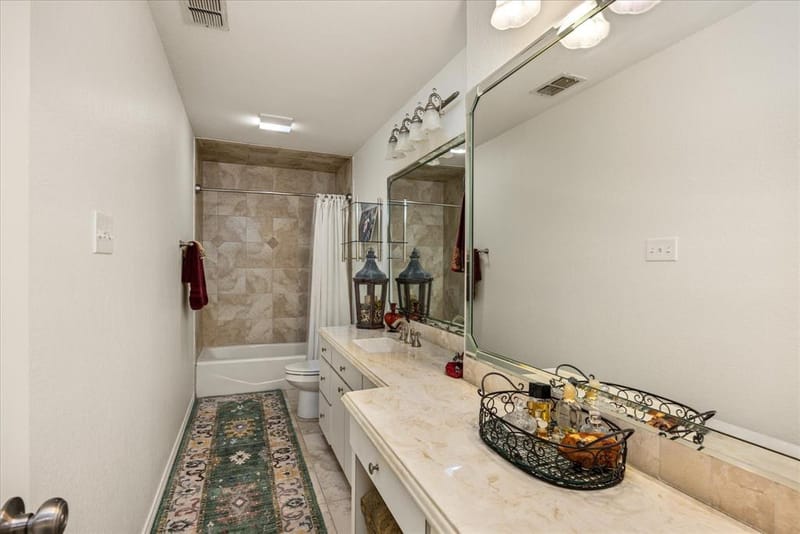 4407 Overlook Court, Granbury TX 76049 - Photo 24