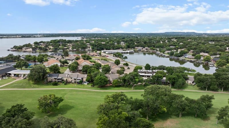 4407 Overlook Court, Granbury TX 76049 - Photo 31