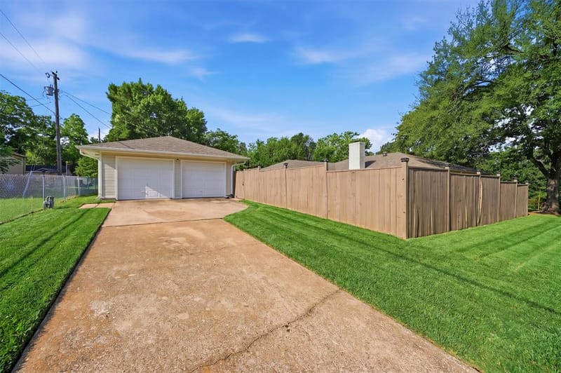 900 Cortez Street, Denison TX 75020 - Photo 39