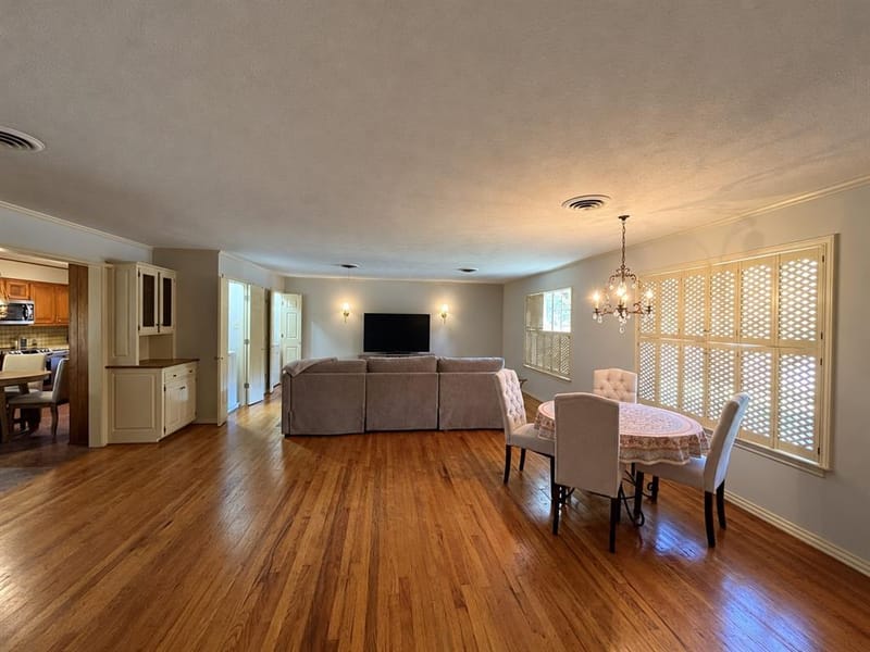 2615 Glenwood Lane, Denton TX 76209 - Photo 6