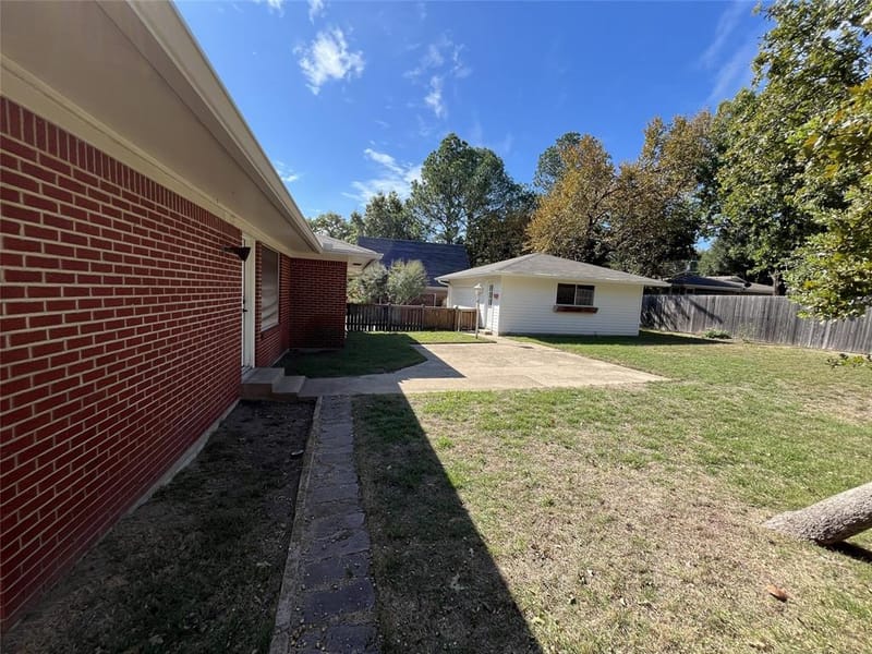 2615 Glenwood Lane, Denton TX 76209 - Photo 36