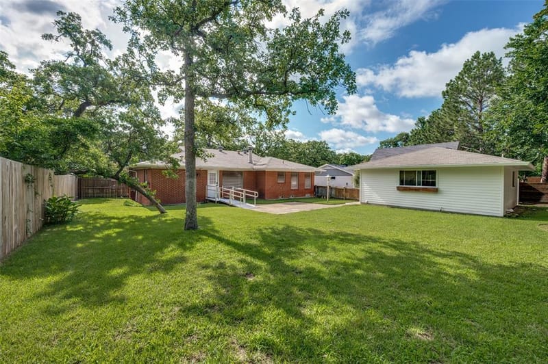 2615 Glenwood Lane, Denton TX 76209 - Photo 33